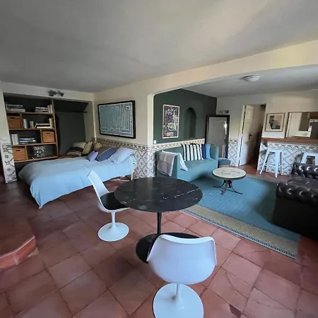 Sublime 50m2 Avec Acces Piscine